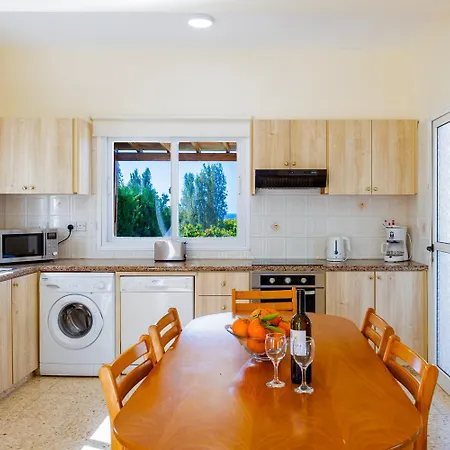 Villa Christos Argaka